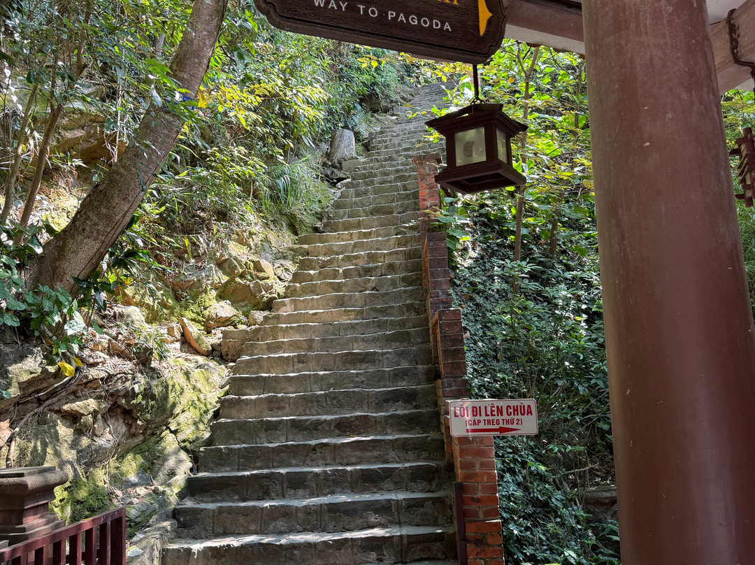 Yen Tu Mountain-Uong Bi必去景点