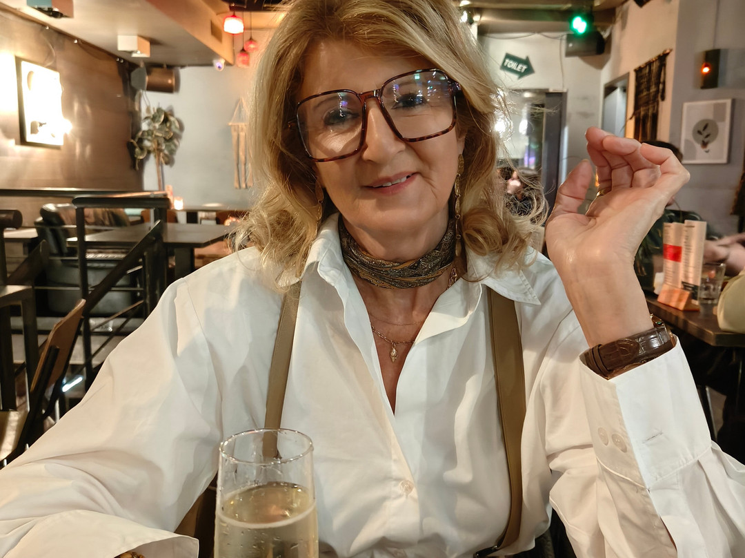 米特兰酒店主图