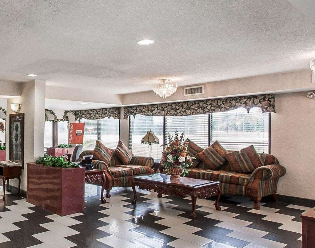 塞尔马凯富酒店主图