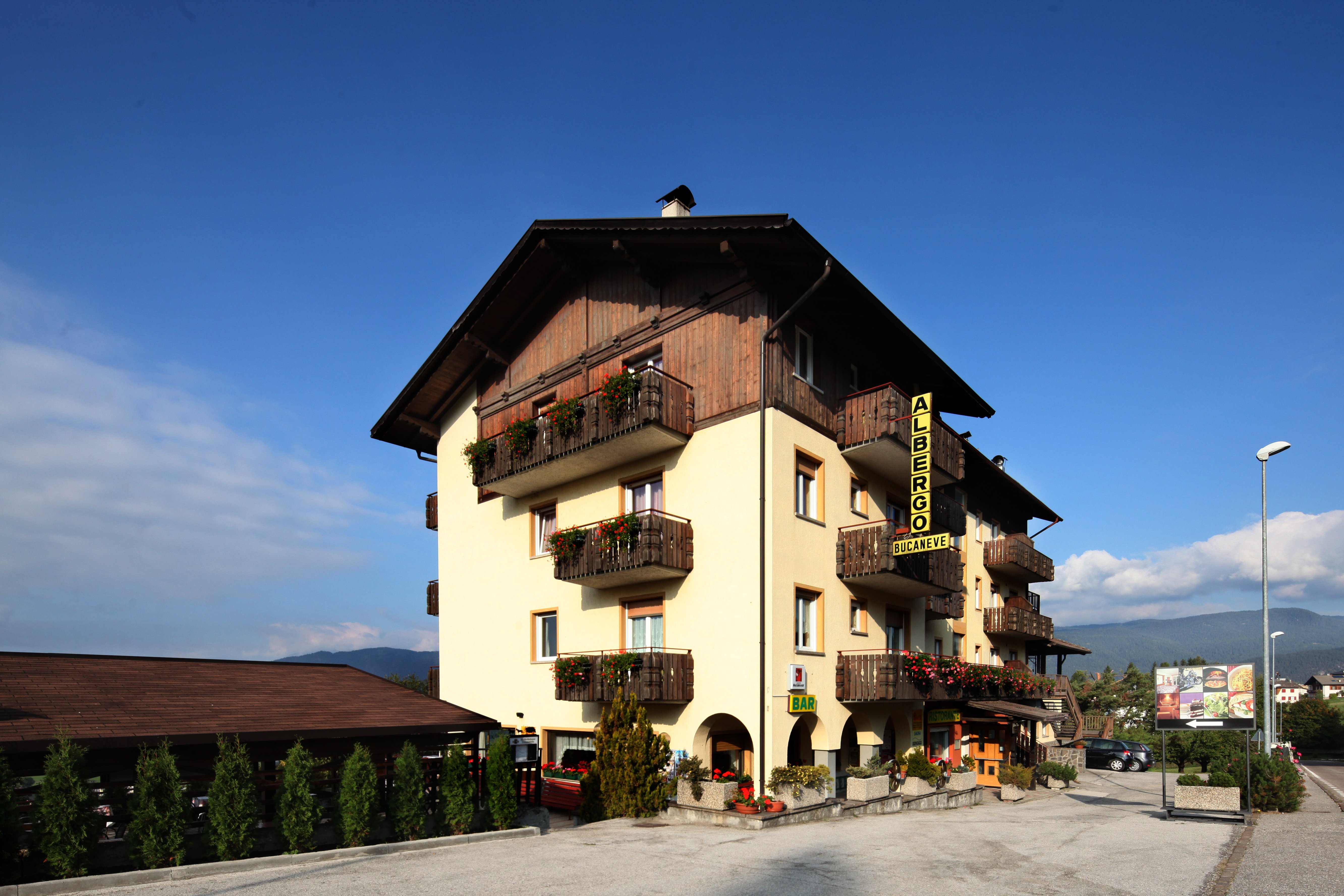 Albergo Bucaneve-官方