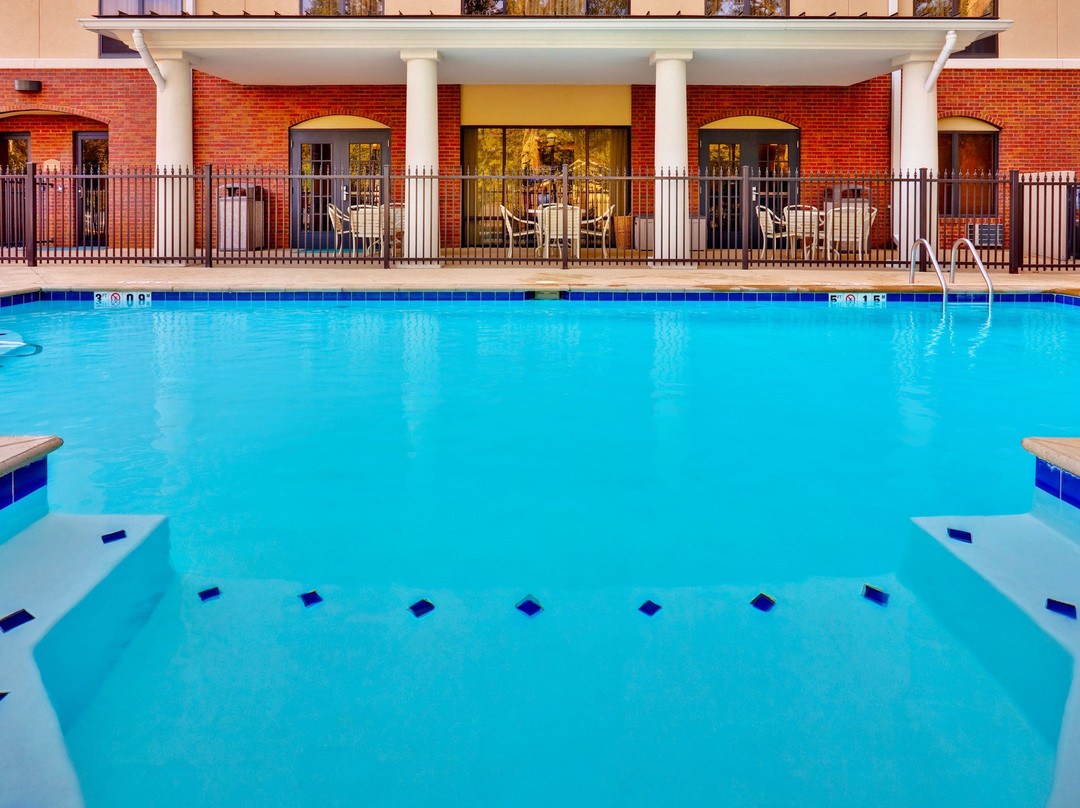 Holiday Inn Express & Suites Jackson - Flowood by IHG主图