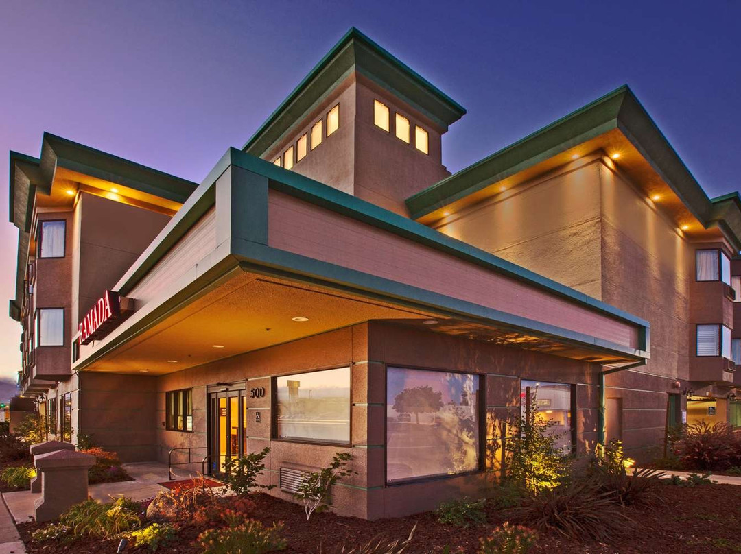 旧金山机场西/圣布鲁诺华美达旅店