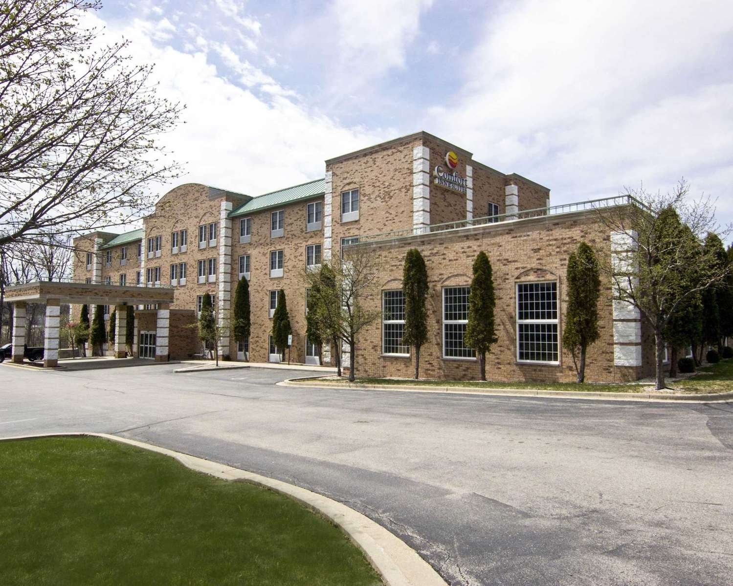 Comfort Inn & Suites Grafton-Cedarburg-官方