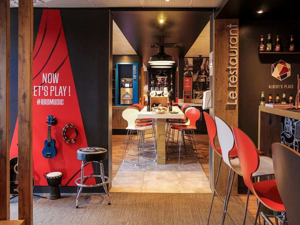 宜必思巴黎热讷维耶酒店-官方