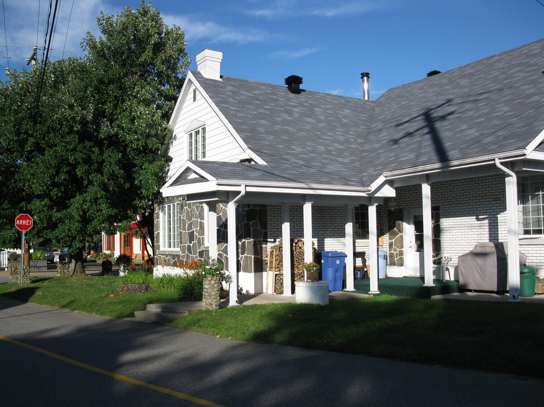 Saint-Severe酒店住宿-L'Adele au Bois Dormant