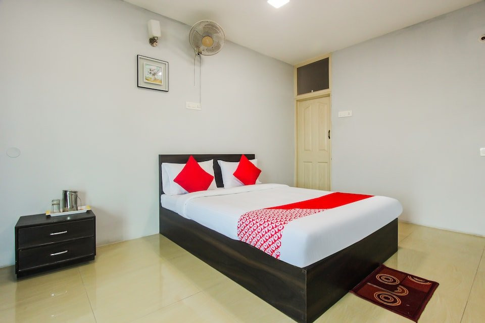 OYO 43151 City Lodge