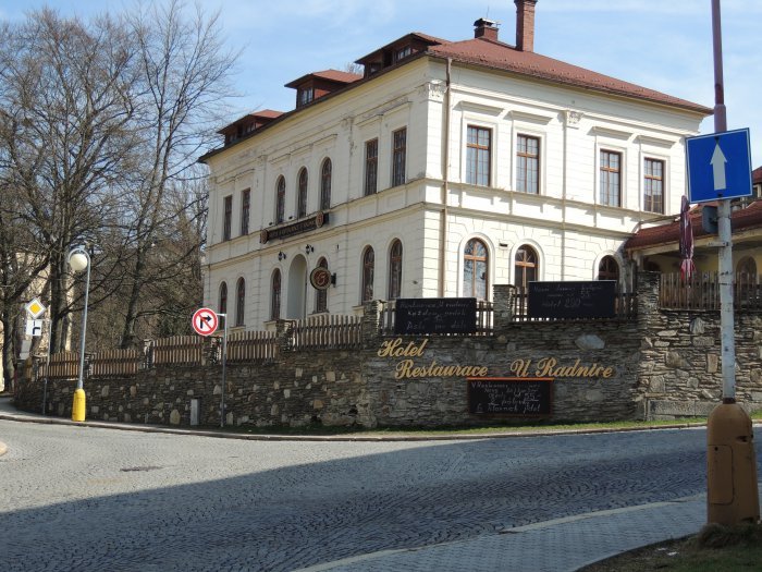 Hotel u Radnice As-官方