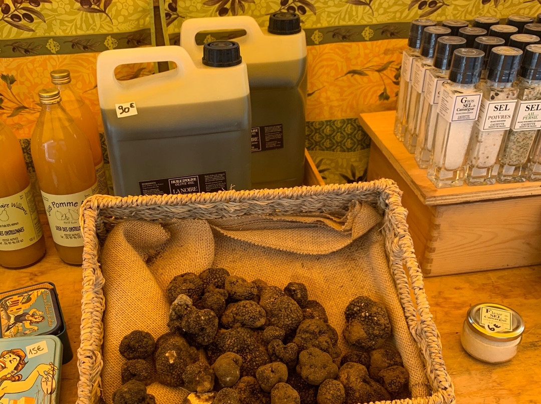 Wednesday morning market-圣雷米必去景点