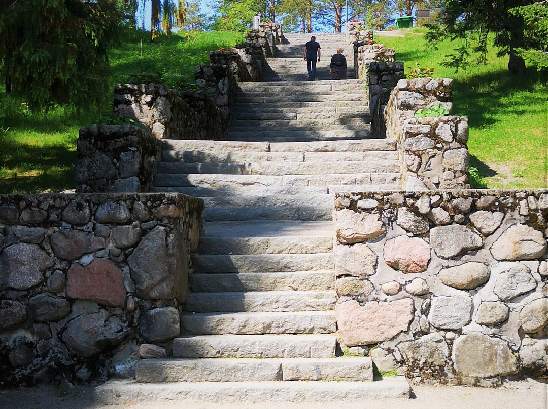 Harju Ridge & Nero Steps