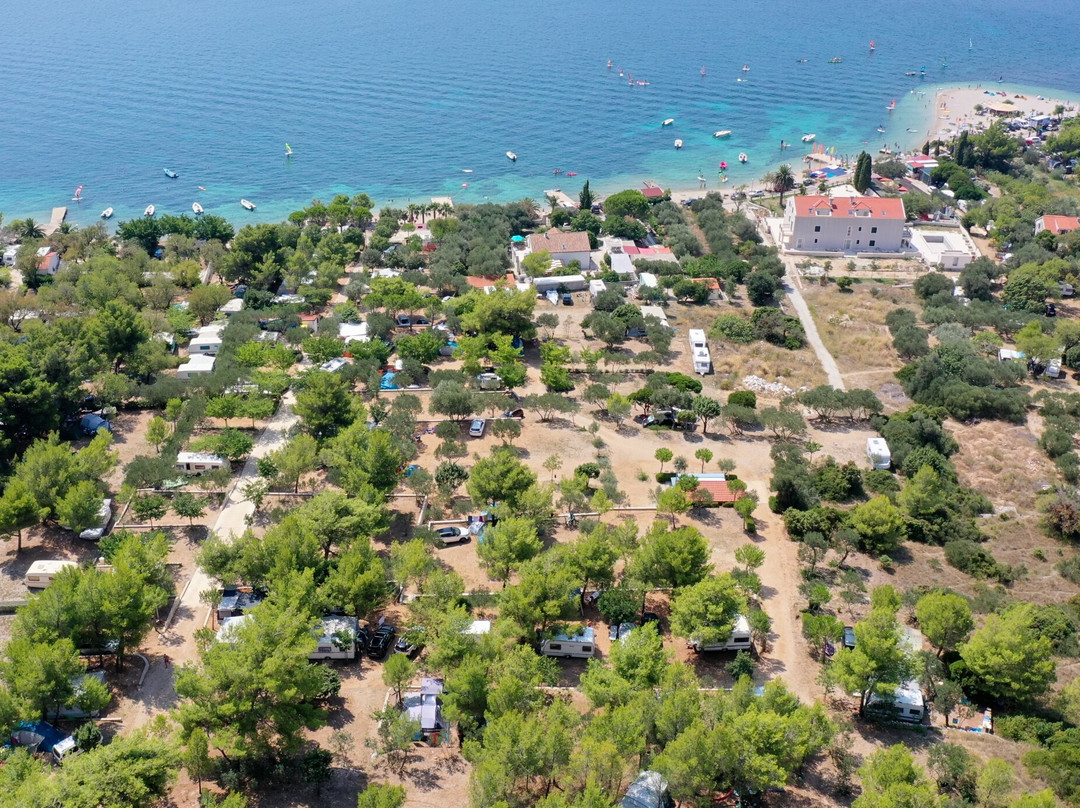 Maestral Camping