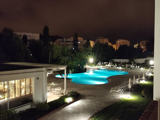 Malibu Foz Hotel - La Maison Younan-泳池