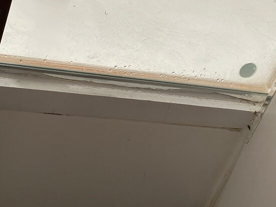 基里亚德迪容中央酒店主图