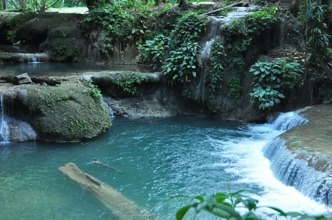 Salodik Waterfall景点图片