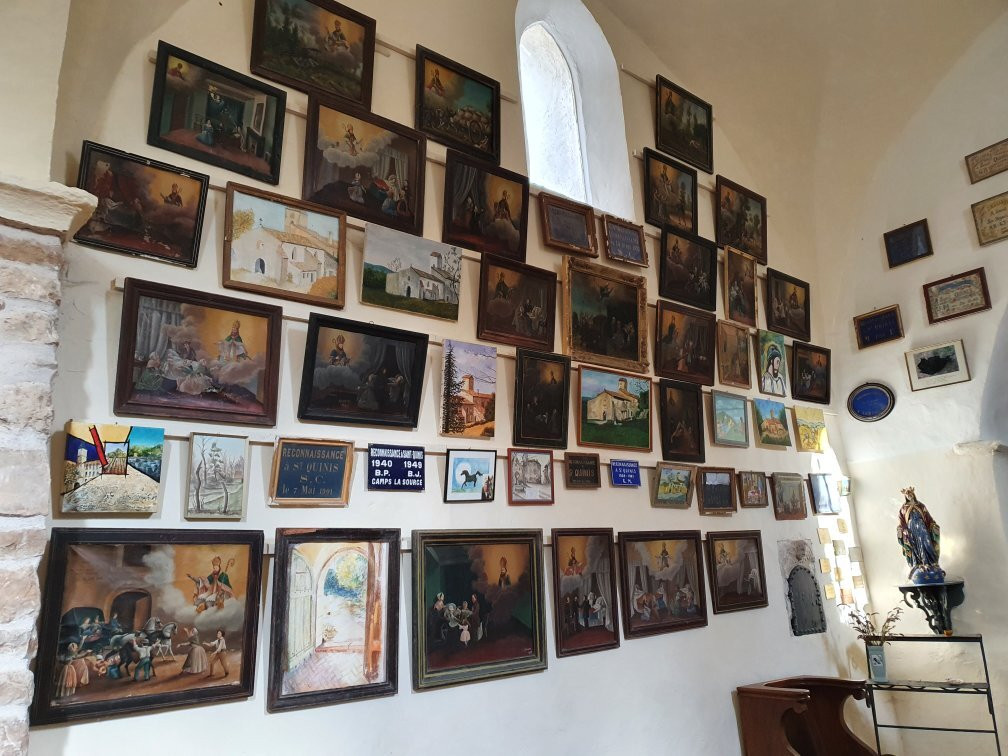 Chapelle Saint-Quinis景点图片