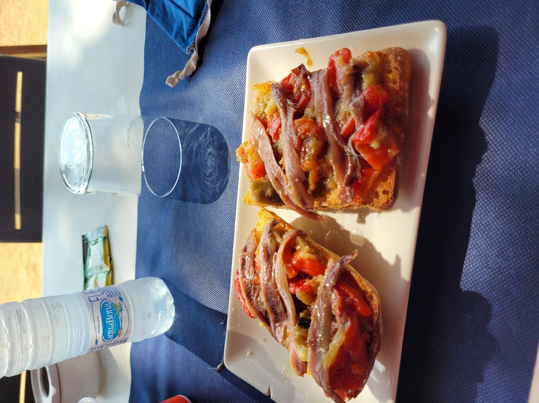 Maroni Beach Restaurant