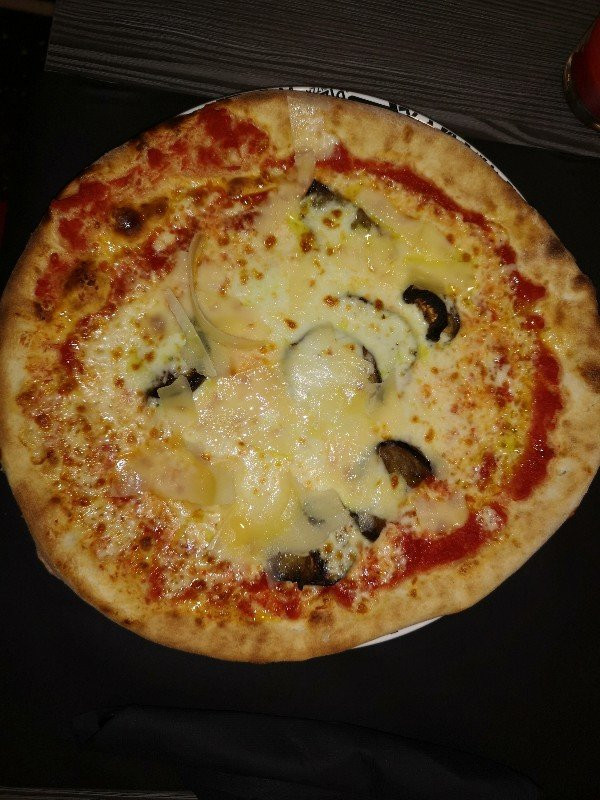 Acquasanta餐馆和美食-Pizzeria Sofia