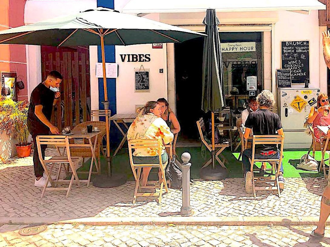 Vibes Ericiera Café & Bar