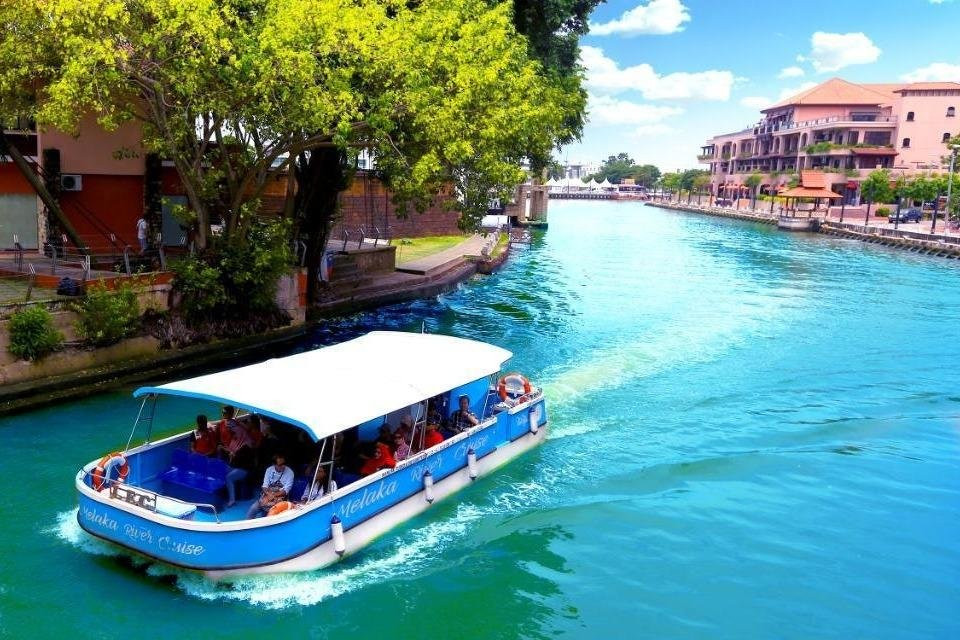 Munoha Malaysia Tour Packages