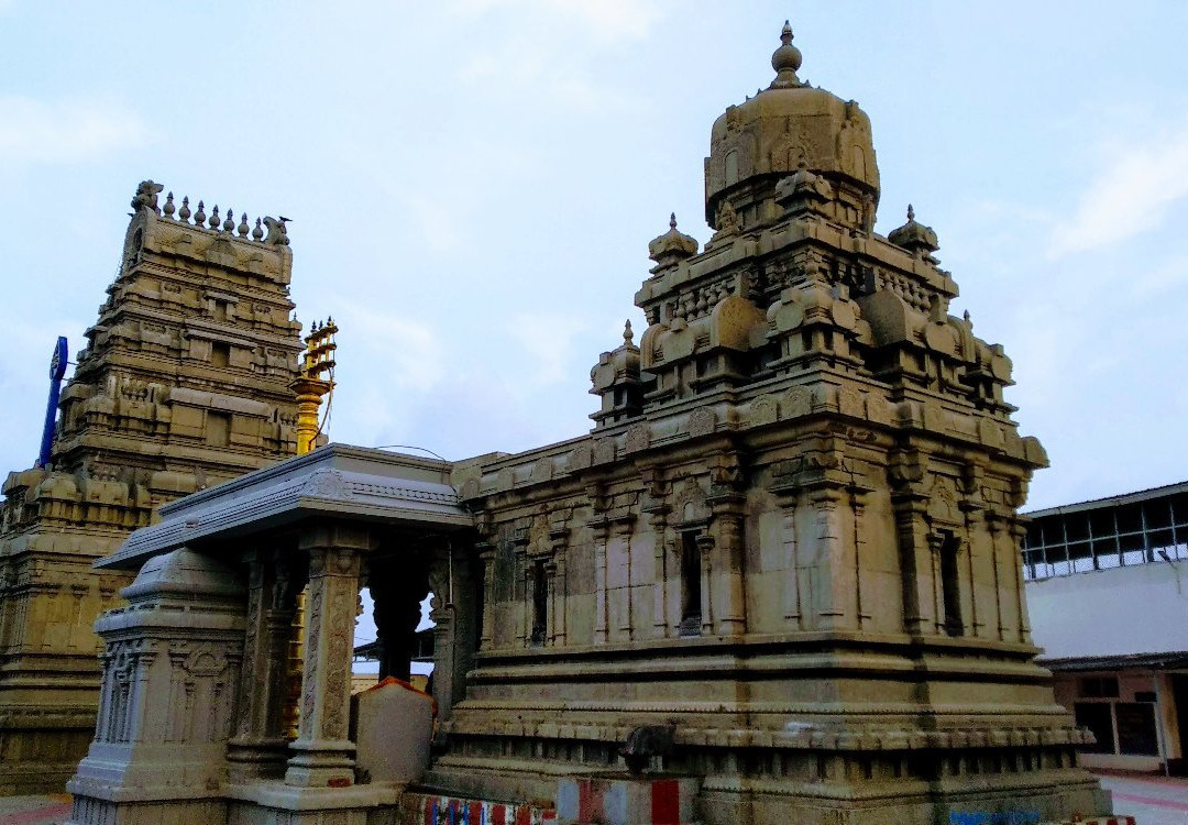 Arupadai Veedu Murugan Temple景点图片