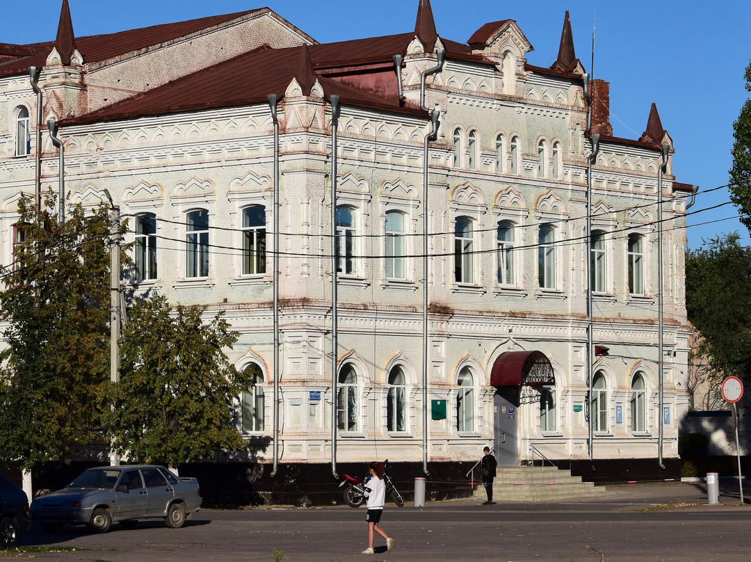 The Building of the Former Pavlovsk Theological School景点图片