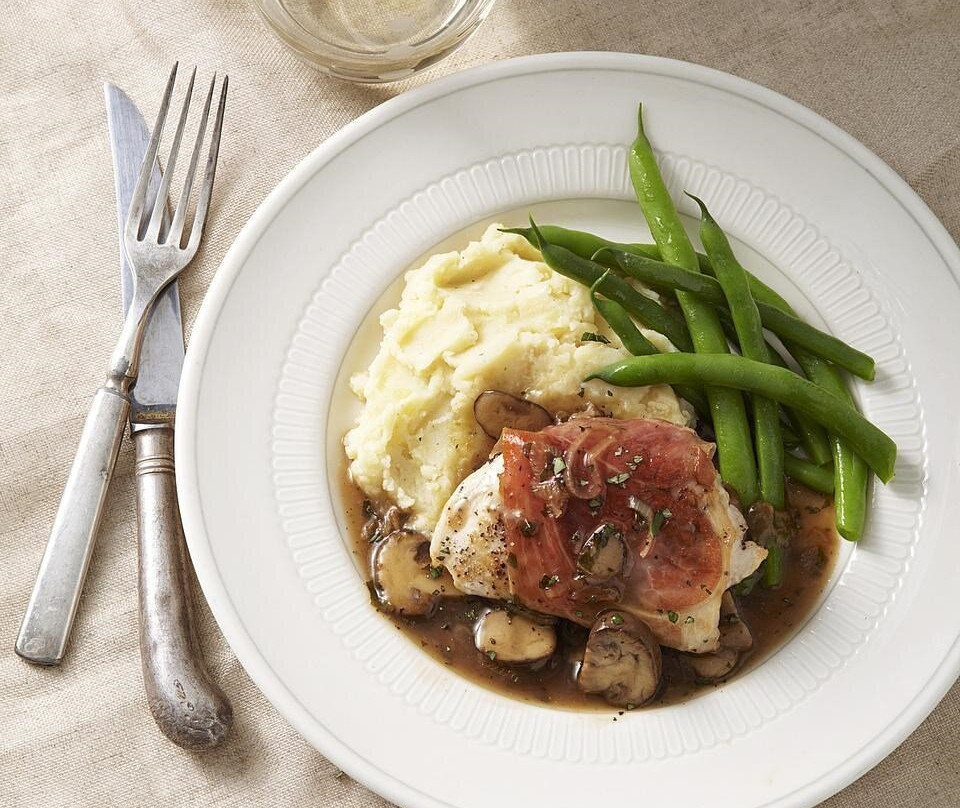 Bellagio Hills Hotel and Restaurant主图