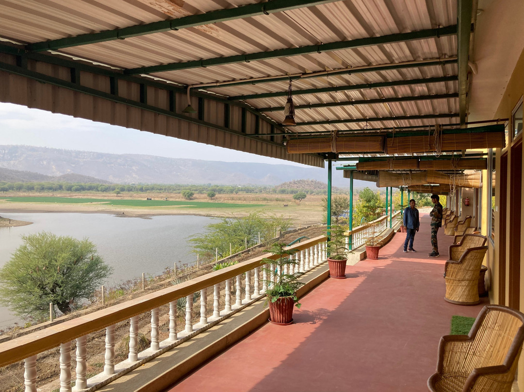 Neelkanth Forest Retreat主图