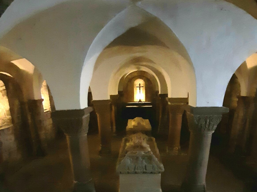 Abbaye Sainte-Croix-朗布依埃必去景点
