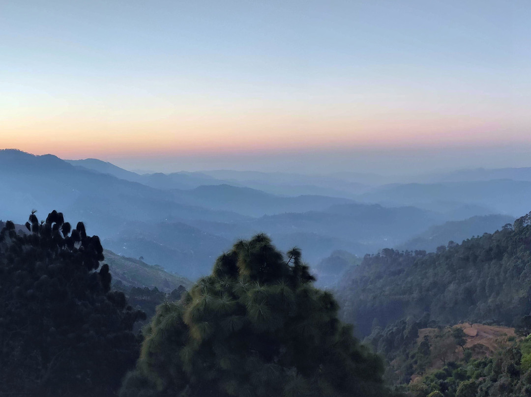 Hotel Garhwali Inn主图