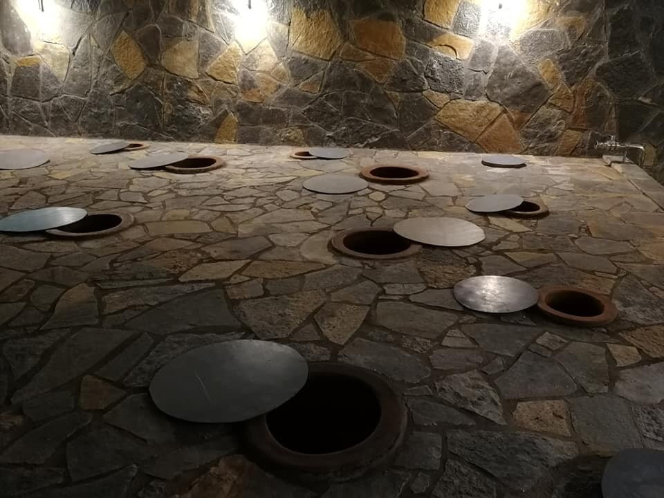 Macuge旅游景点-Wine Tasting at Winery Lipovac