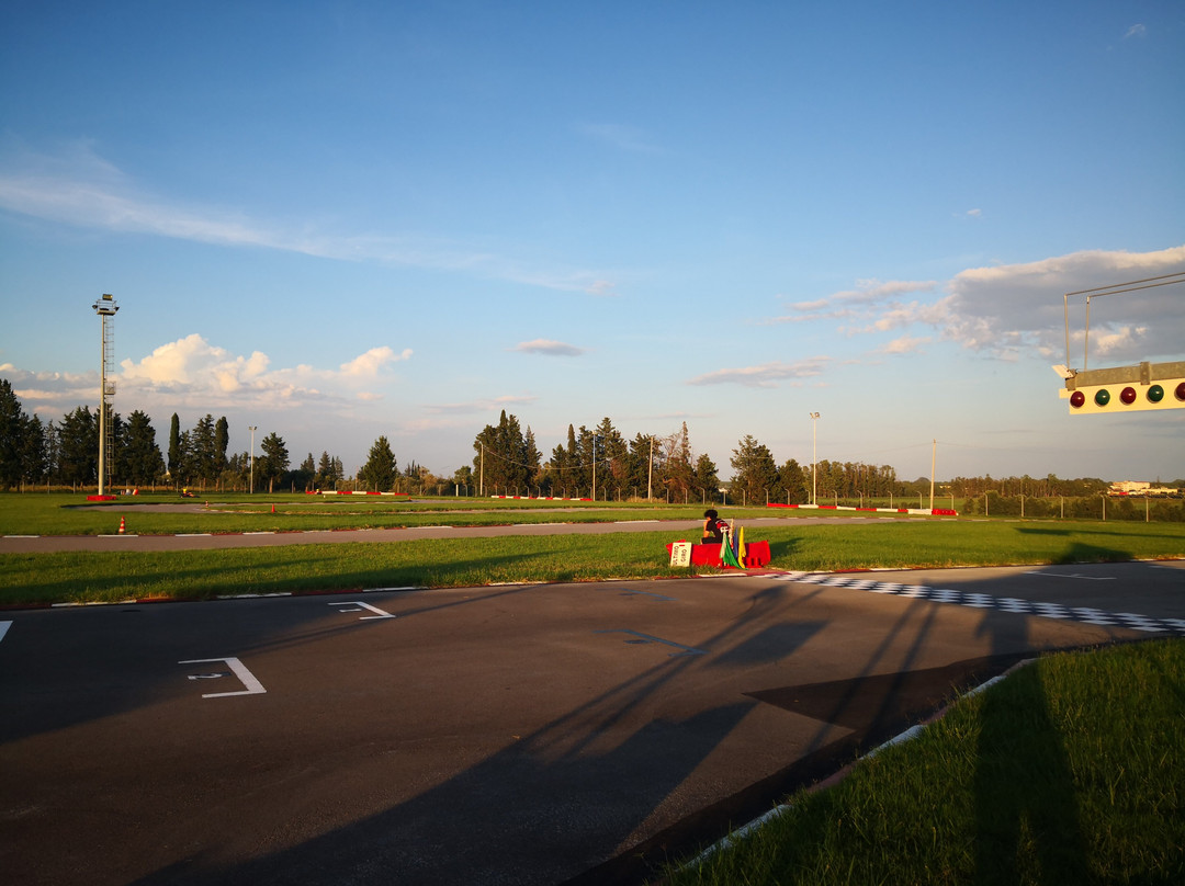 Go-Kart Kartodromo 106 Reverse-Marina di Ginosa必去景点