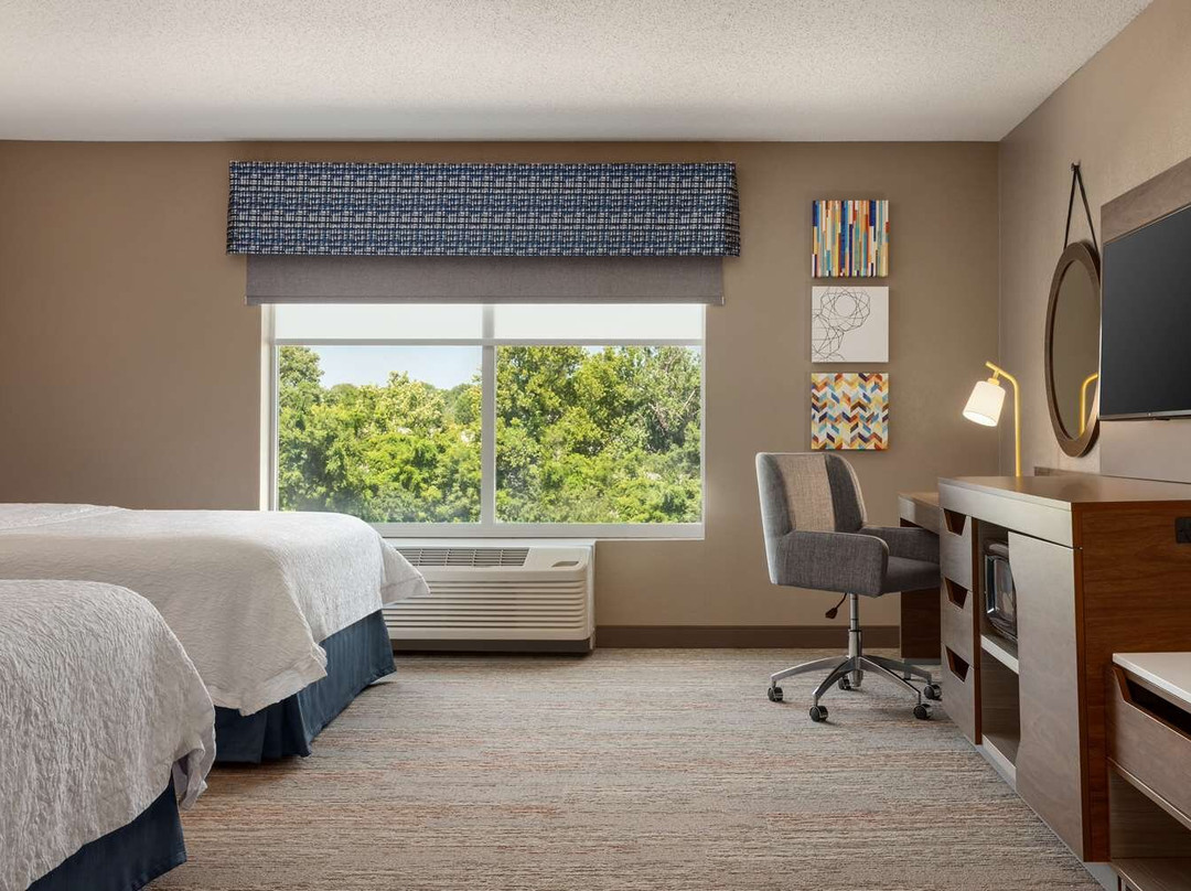 Hampton Inn St. Louis Columbia主图