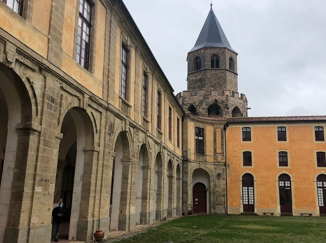 Abbaye de Sorèze-Soreze必去景点