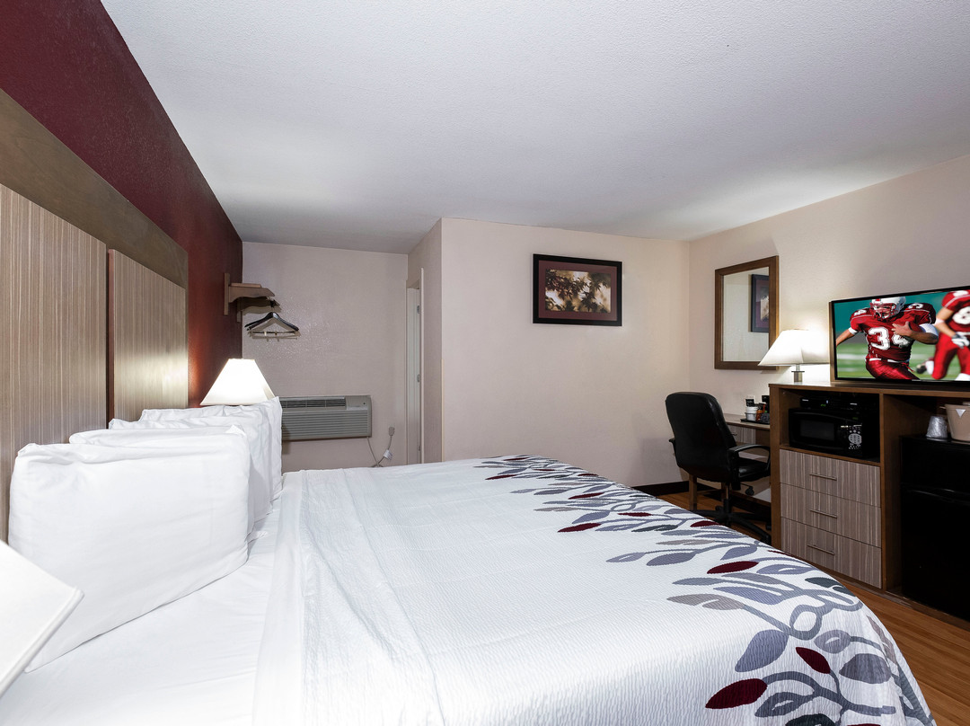 Red Roof Inn Neptune - Jersey Shore主图
