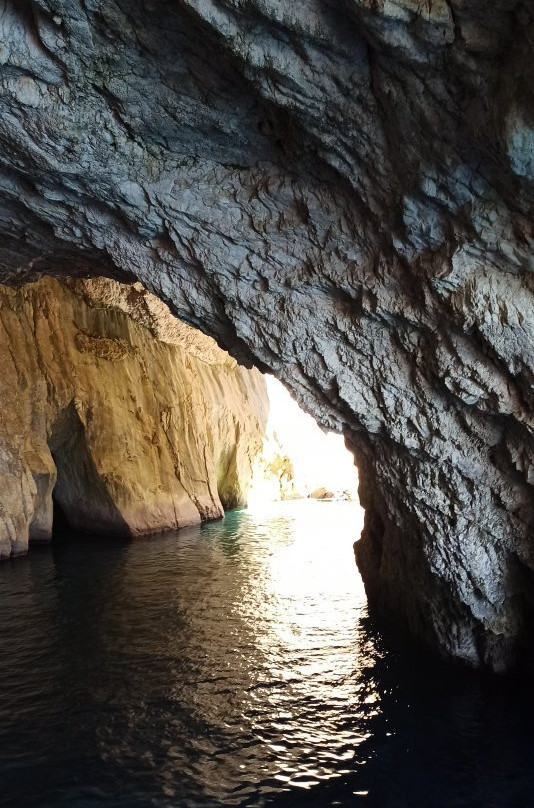 Aphrodite's Cave-帕尔加必去景点