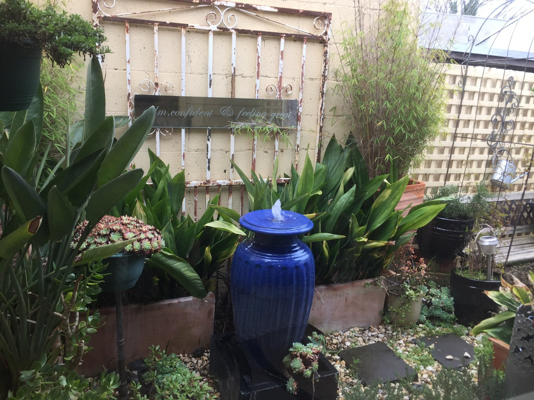 Ellenis Day Spa-凯尼顿必去景点