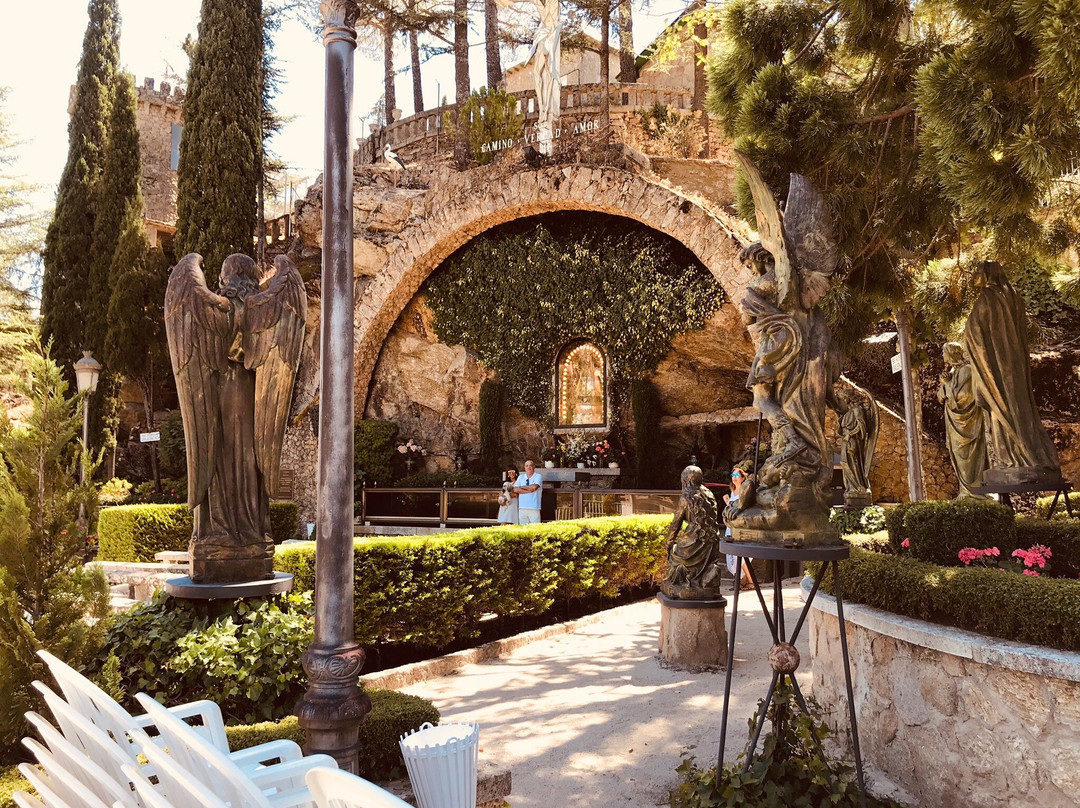 Gruta Nuestra Senora de Begona景点图片