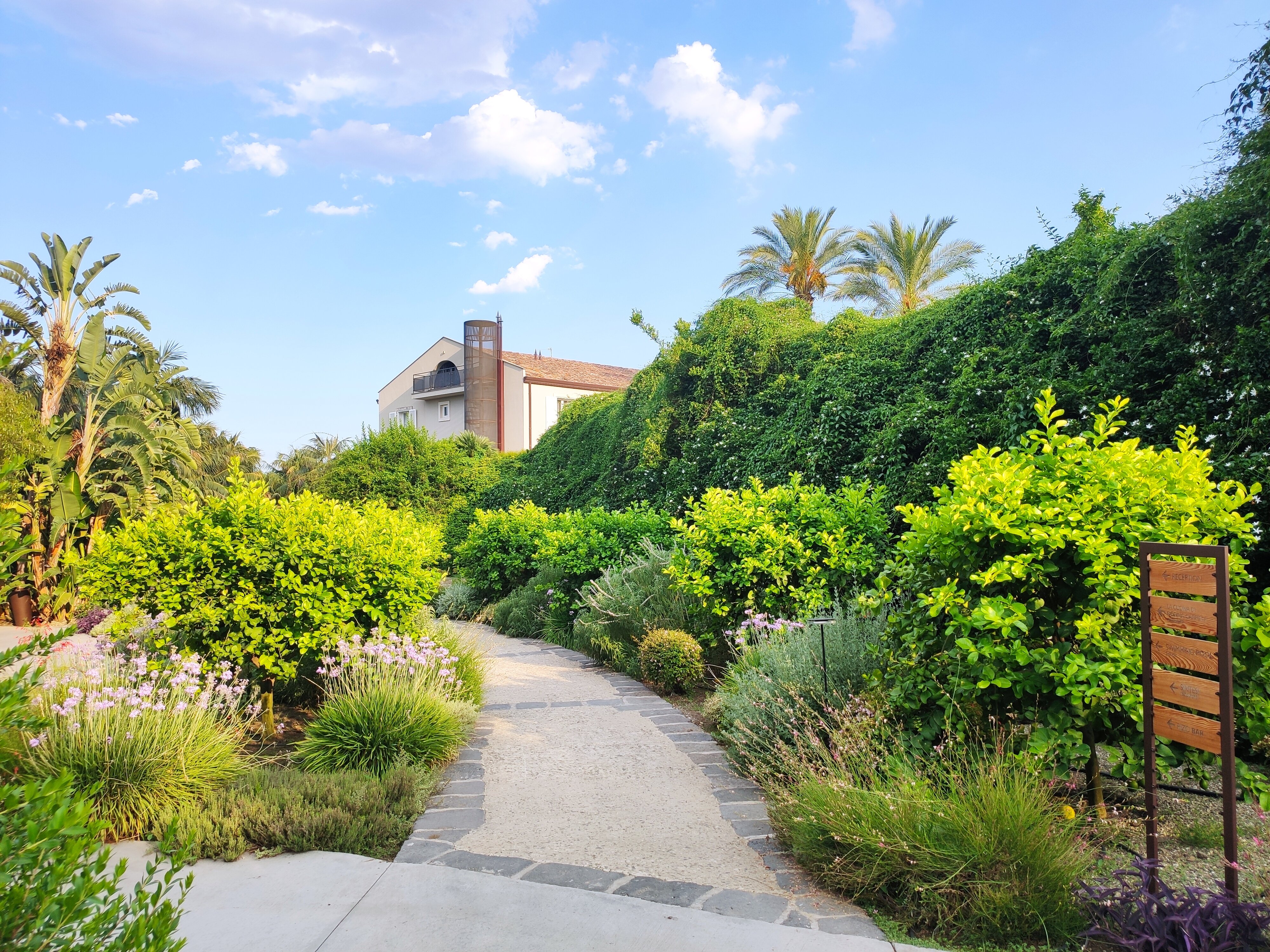 Donna Carmela Resort & Lodges-浴室