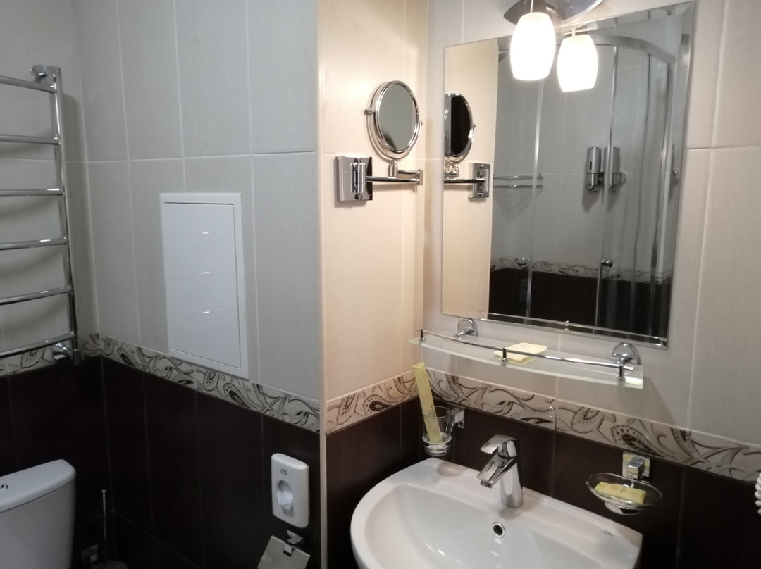 Otel' Ural Tau主图