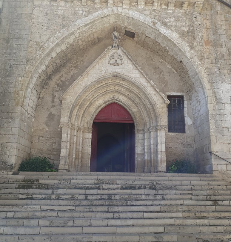 Office de Tourisme Caylus-Caylus必去景点