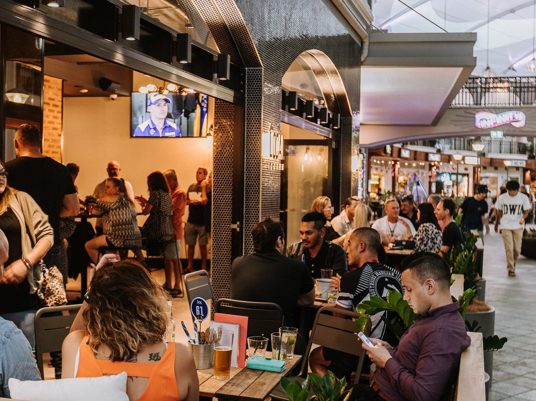 Chevron Renaissance Shopping Centre-冲浪者天堂必去景点