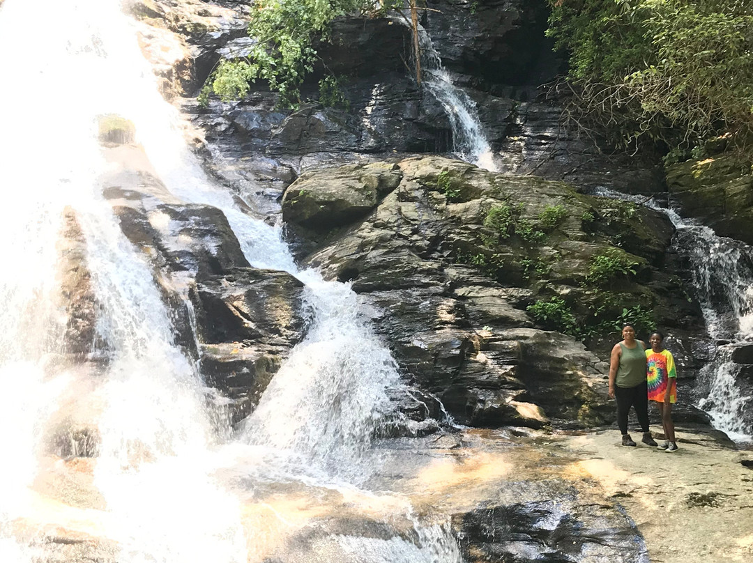 Blue Hole Falls-Hiawassee必去景点