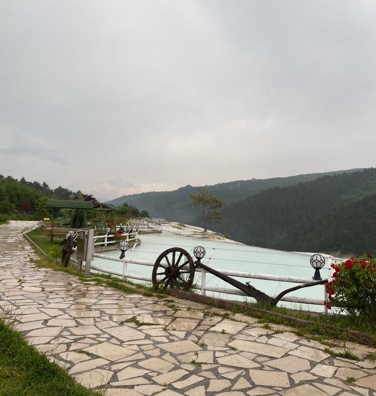 Akkayalar Travertenleri景点图片