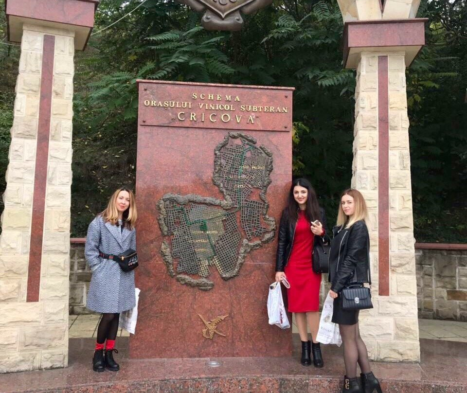 GoAdventure Authentic Travel in Moldova-基希讷乌必去景点