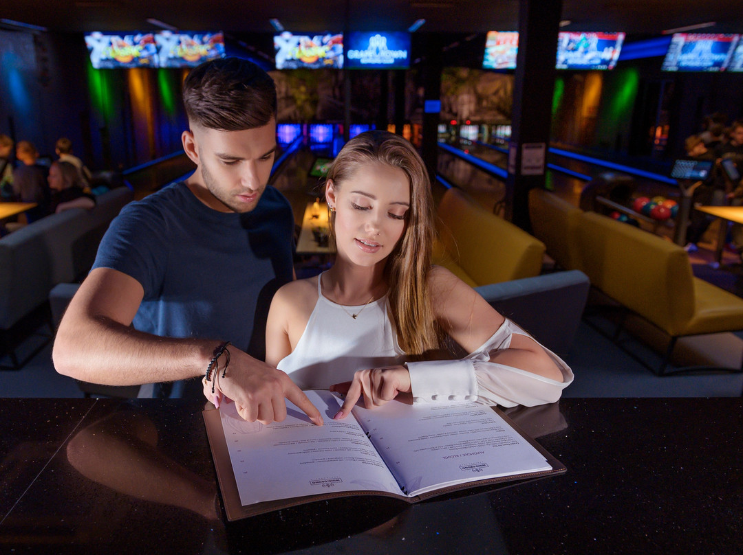 Hades Sport Pub & Bowling景点图片
