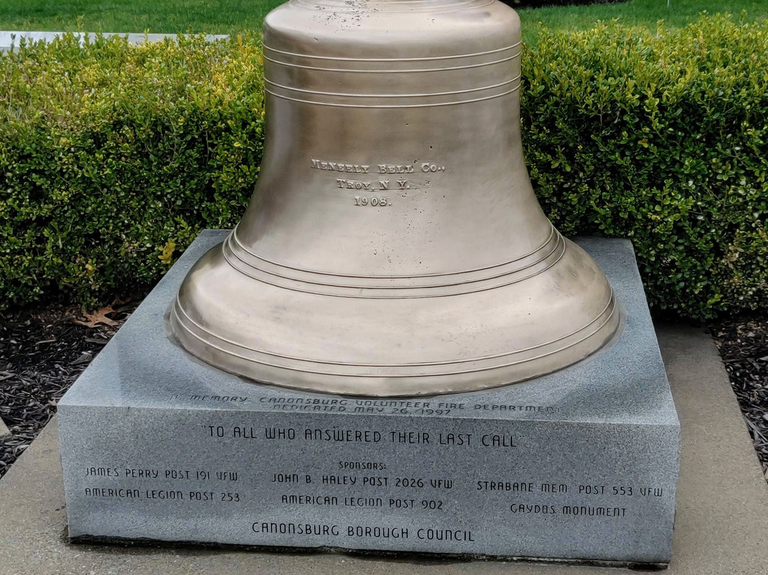Perry Como Statue-Canonsburg必去景点