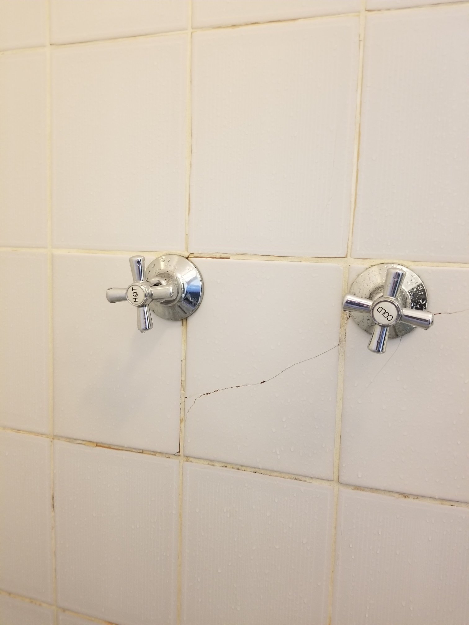 MAS Country Narrandera Club Motor Inn-浴室