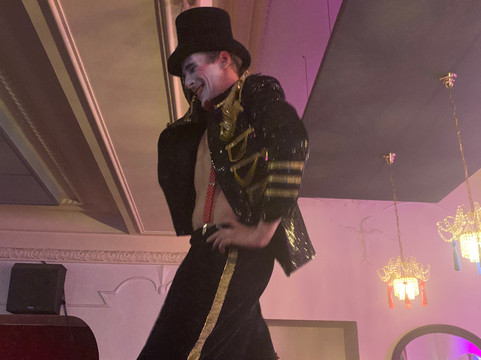 Czech Cabaret Show-布拉格必去景点