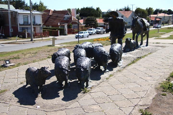 Monumento Al Ovejero-蓬塔阿雷纳斯必去景点
