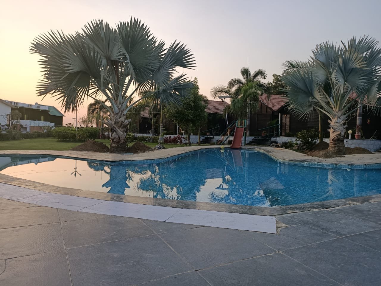 Nammadus Water Front Resort-泳池