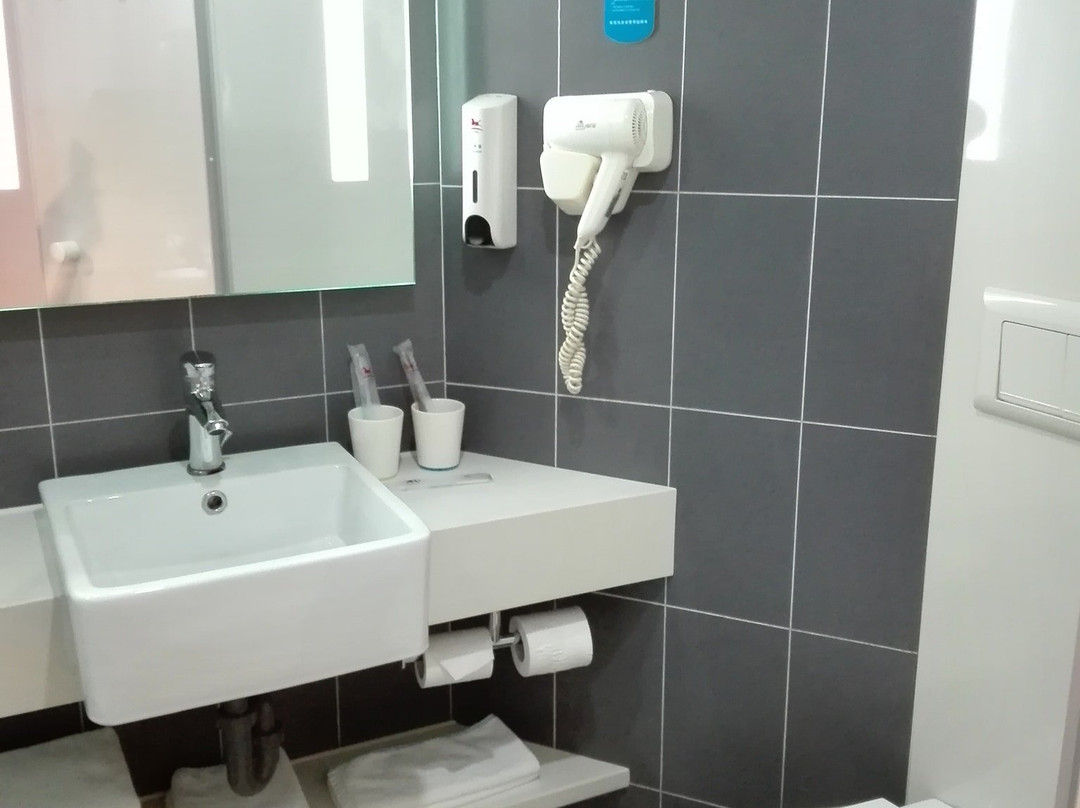 汉庭成都天府广场地铁站酒店主图